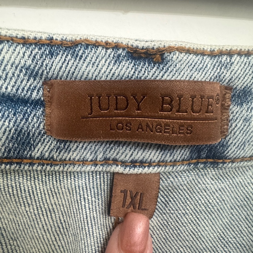 Judy Blue Light Wash Denim Jeans